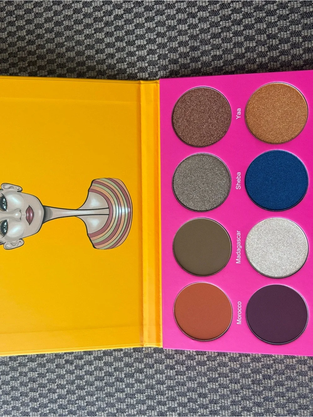 The Nubian 2 By Juvia’s 12 Pot Eyeshadow Palette - 1.58 OZ.